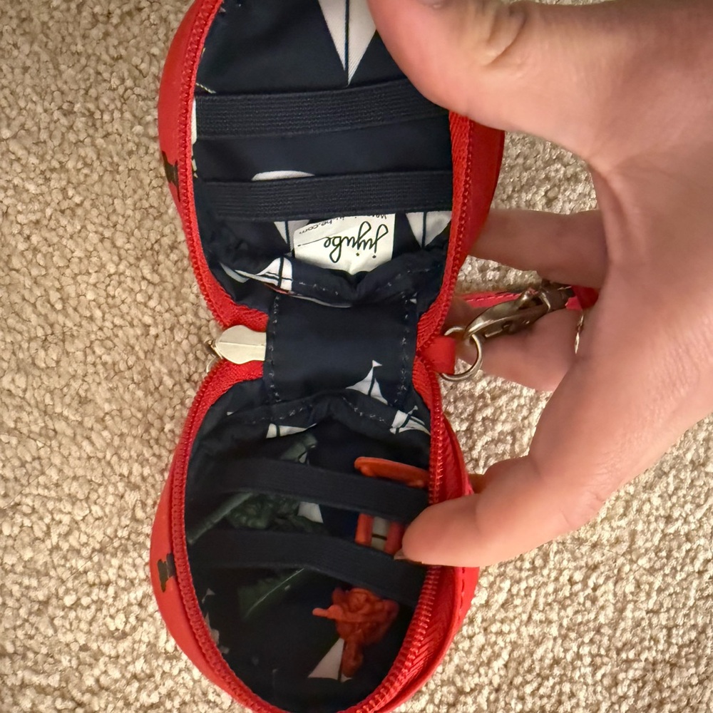 Jujube Red Cape Code Paci Pod - image 4